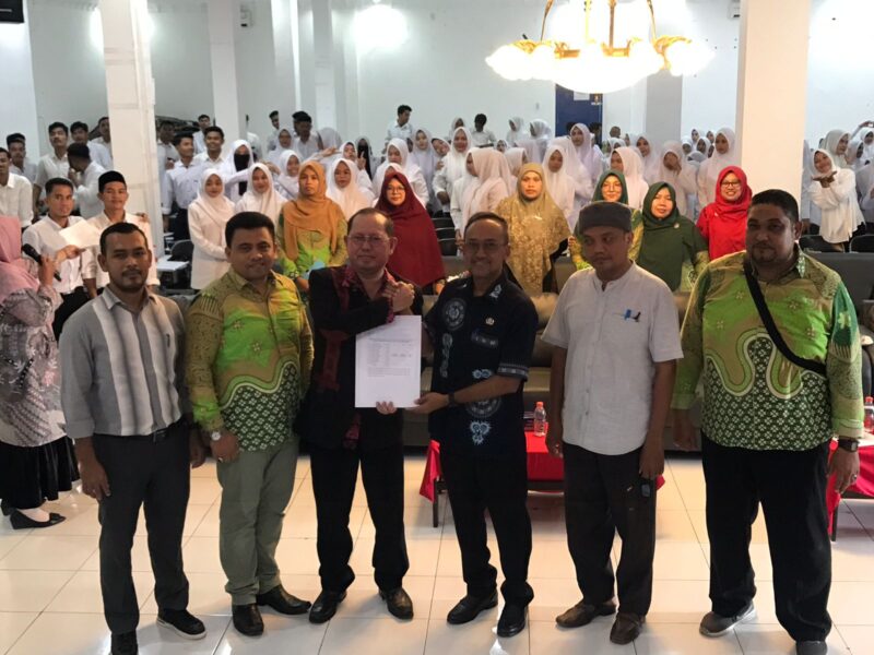 Penyerahan Mahasiswa PPL USM kepada Dinas Pendidikan Kota Banda Aceh (dok Humas USM)